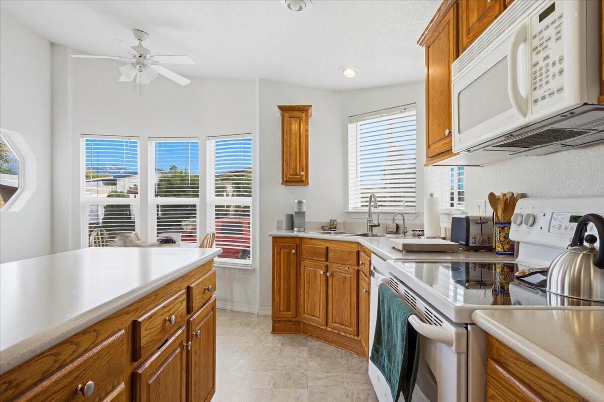 340 Old Mill Road, Unit 242 Santa Barbara, CA 93110 - Photo 14 of 29 Built-ins