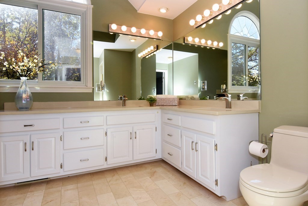 256 Stearns Road Marlborough, MA 01752 - Photo 30 of 40 Gallery Image 30