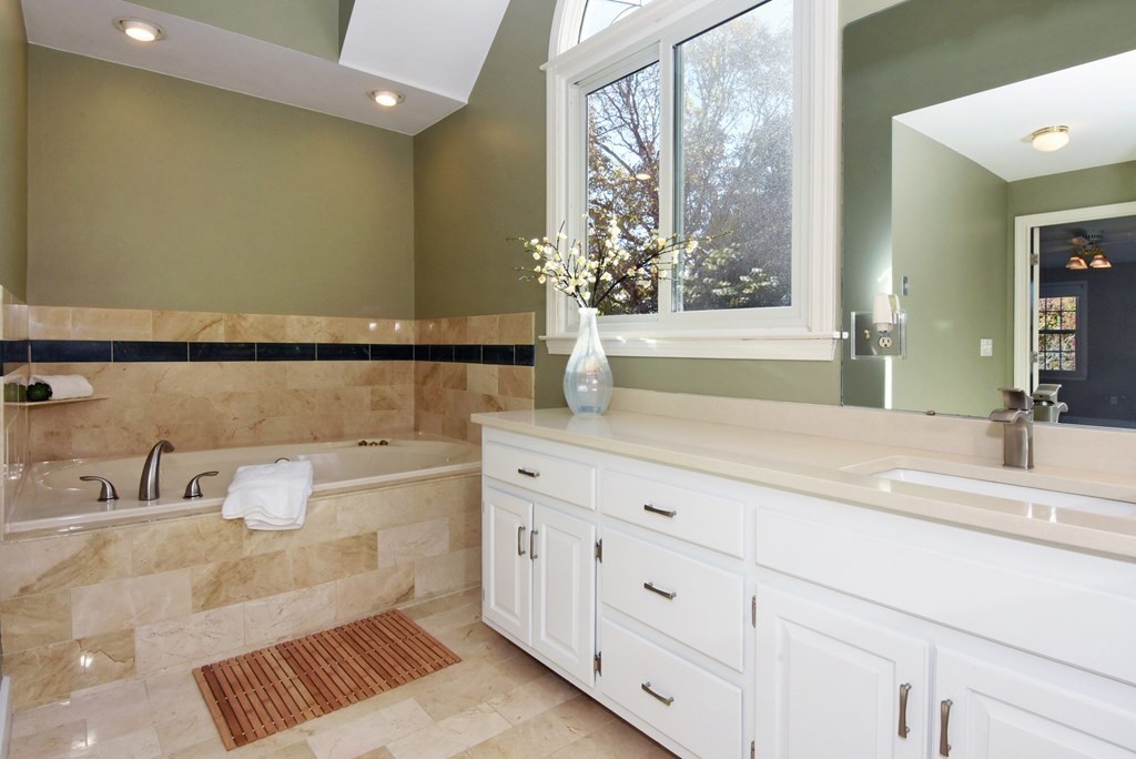 256 Stearns Road Marlborough, MA 01752 - Photo 31 of 40 Gallery Image 31