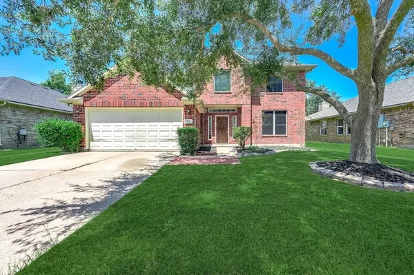$2,700 | 2032 Creek Shore Lane, Pearland, TX 77581