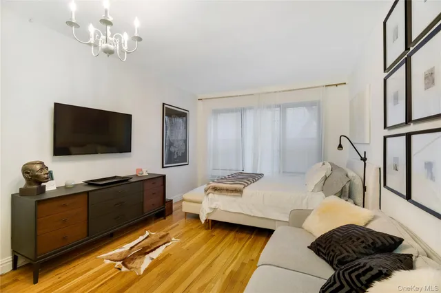 $2,950 | 444 East 87th Street, Unit 3E | Upper East Side
