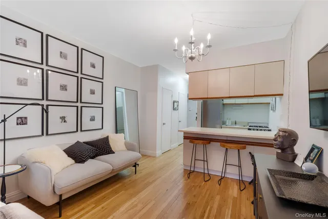 $2,950 | 444 East 87th Street, Unit 3E | Upper East Side