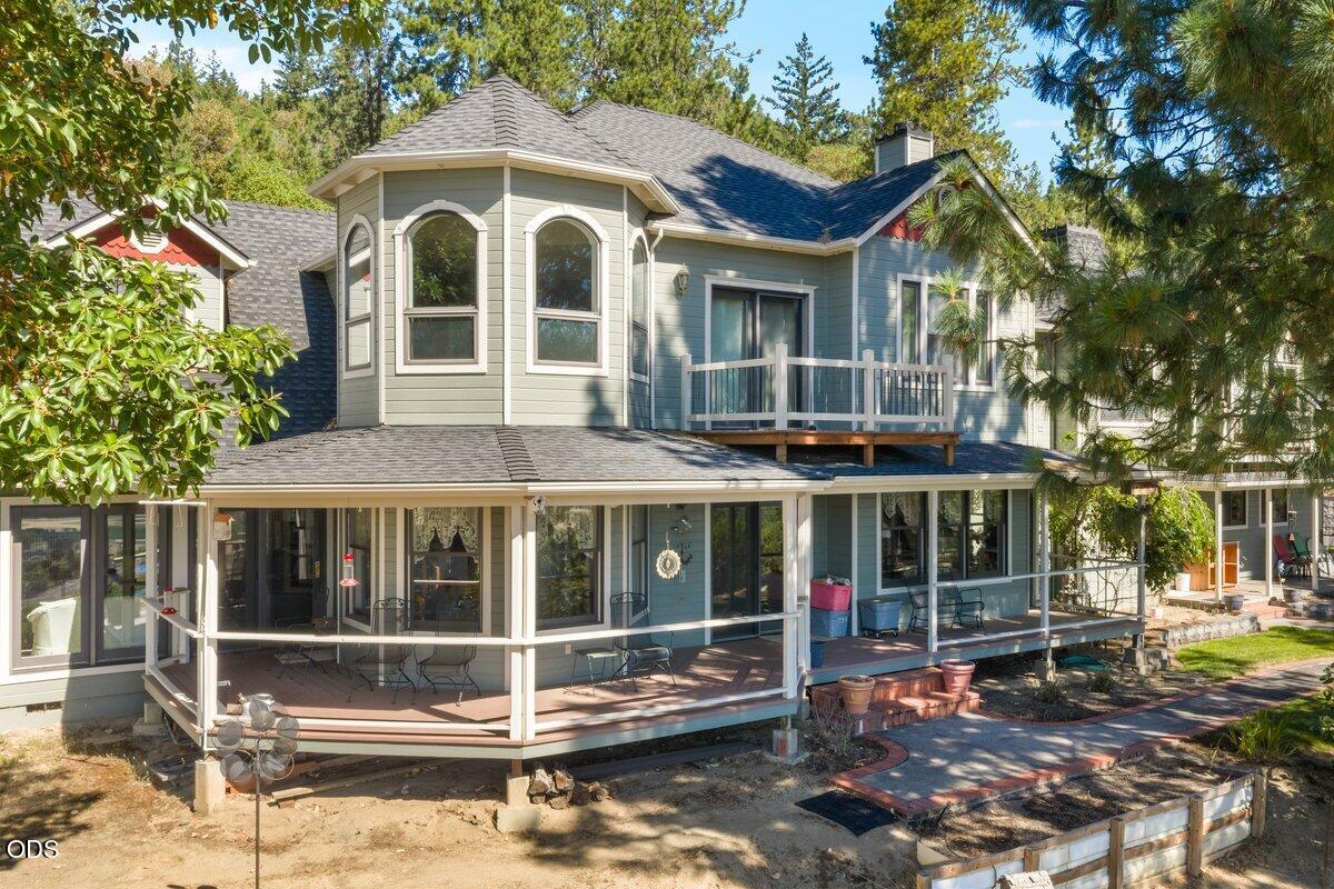 4303 Tami Lane Central Point, OR 97502 - Photo 38 of 49