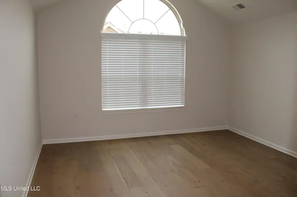 $314,900 | 8649 Parkview Oaks Circle, Olive Branch, MS 38654