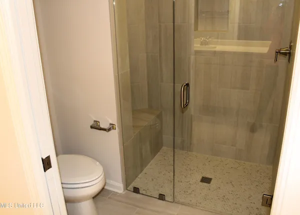 $314,900 | 8649 Parkview Oaks Circle, Olive Branch, MS 38654