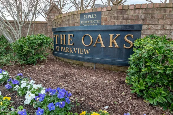 $314,900 | 8649 Parkview Oaks Circle, Olive Branch, MS 38654