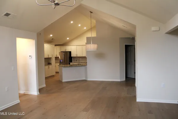 $314,900 | 8649 Parkview Oaks Circle, Olive Branch, MS 38654