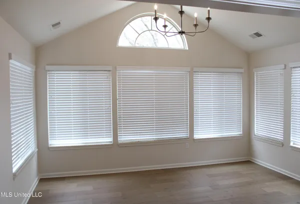 $314,900 | 8649 Parkview Oaks Circle, Olive Branch, MS 38654