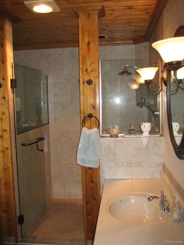 1500 West Brocker Road Metamora, MI 48455 - Photo 40 of 54 IMG_0983.jpg