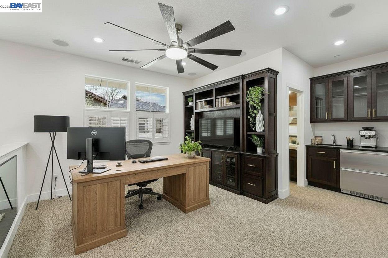 5454 Stockton Loop Livermore, CA 94550 - Photo 22 of 35 a view of a workspace with furniture