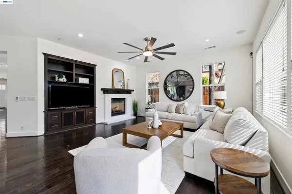 $1,999,000 | 5454 Stockton Loop, Livermore, CA 94550