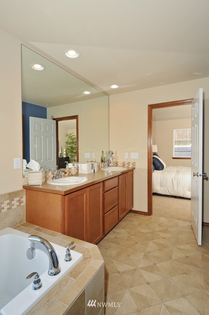 11049 Southeast 184th Place Renton, WA 98055 - Photo 14 of 14