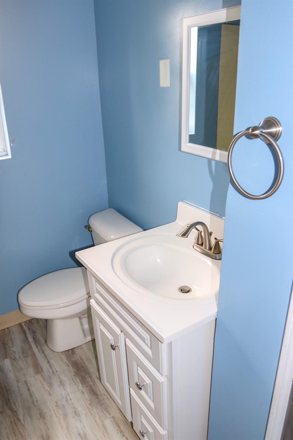 511 West North Bend Road Cincinnati, OH 45224 - Photo 15 of 28