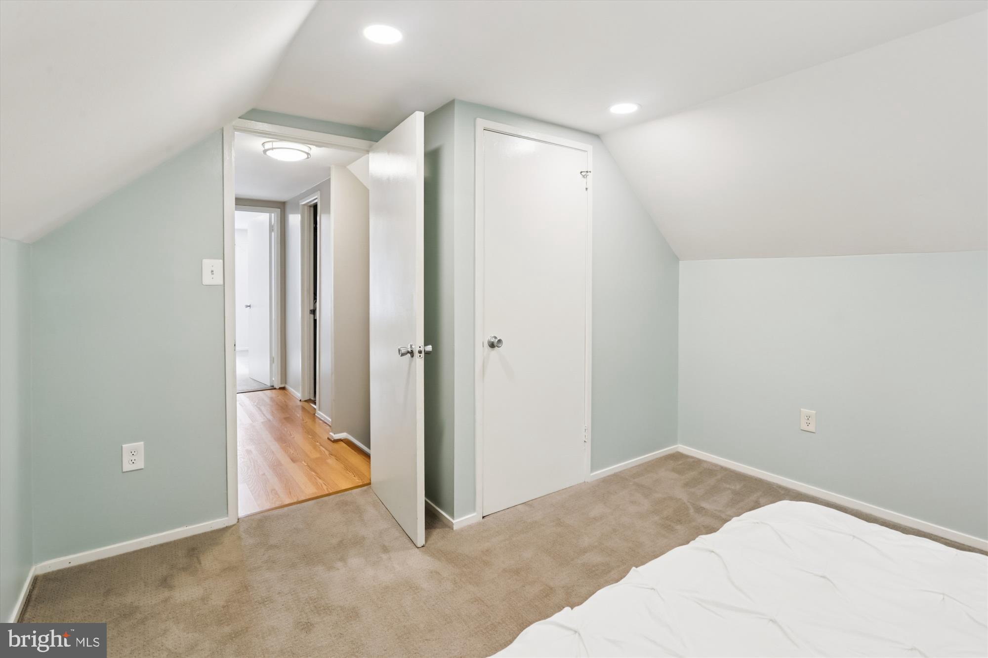 10105 Meredith Avenue Silver Spring, MD 20910 - Photo 33 of 76