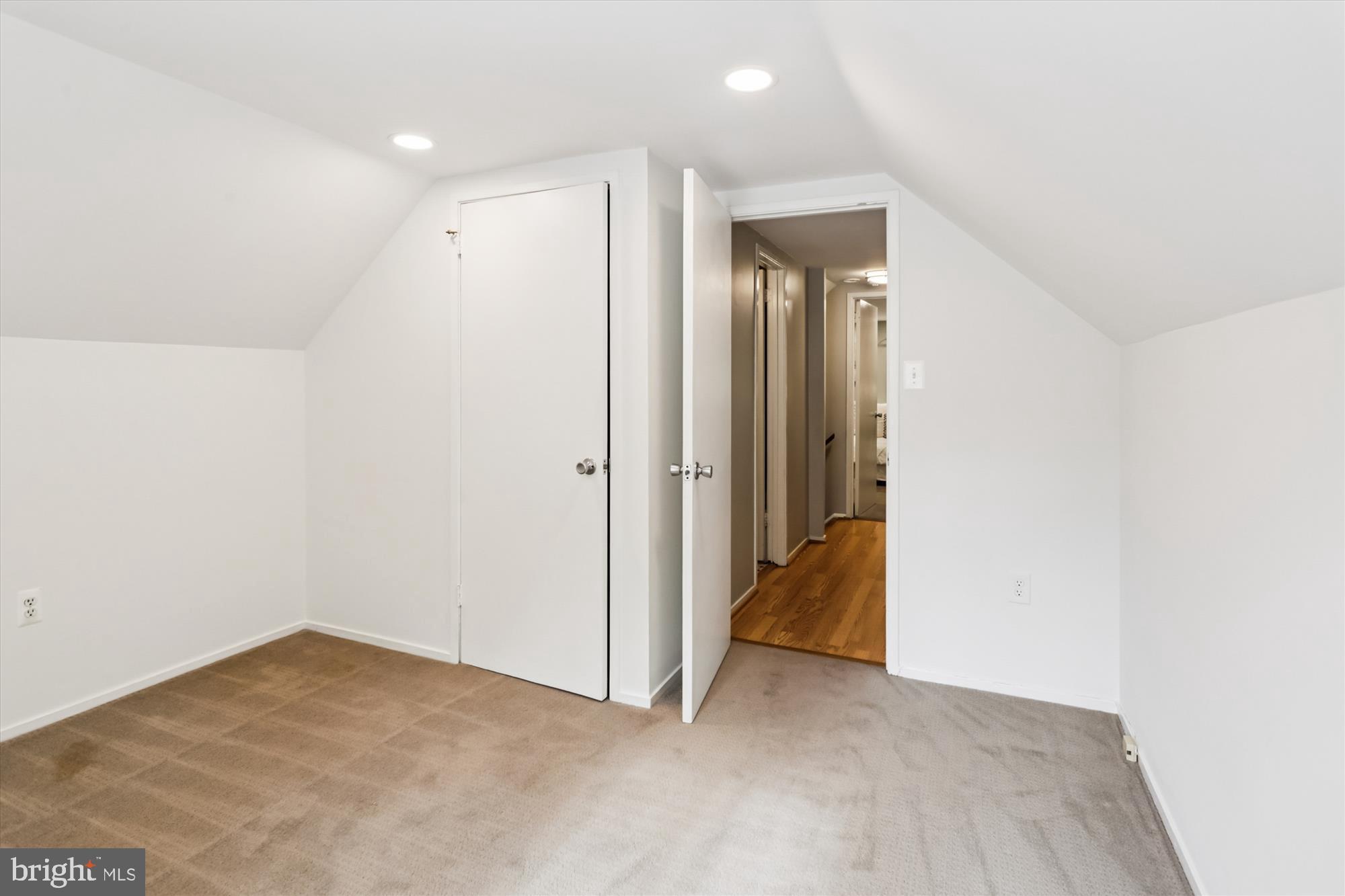10105 Meredith Avenue Silver Spring, MD 20910 - Photo 39 of 76 an empty room with closet