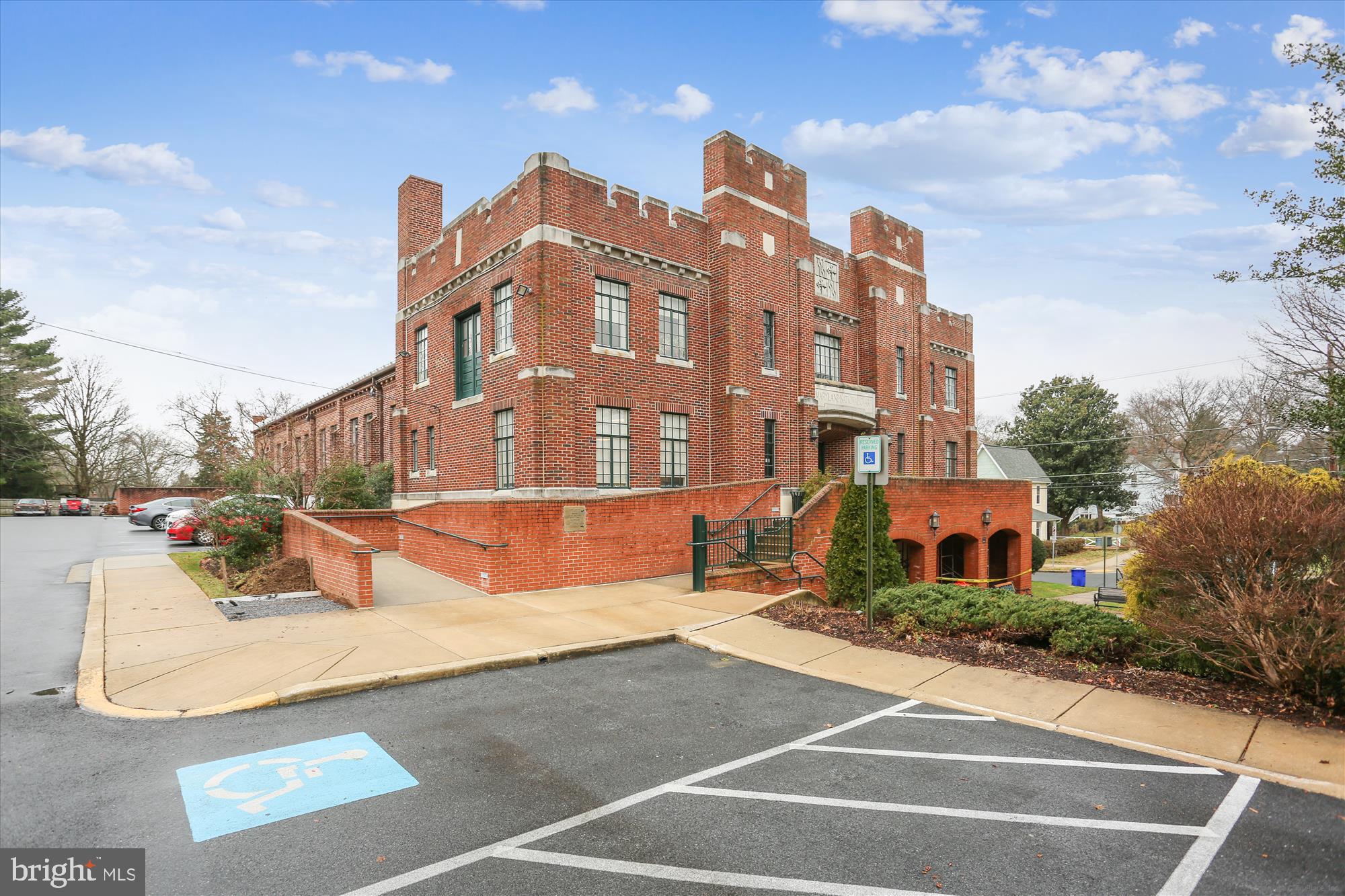 10105 Meredith Avenue Silver Spring, MD 20910 - Photo 75 of 76 a view of a building with a street