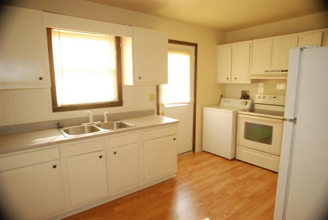 600 Harvey Road Greer, SC 29651 - Photo 3 of 6 Gallery Image 3