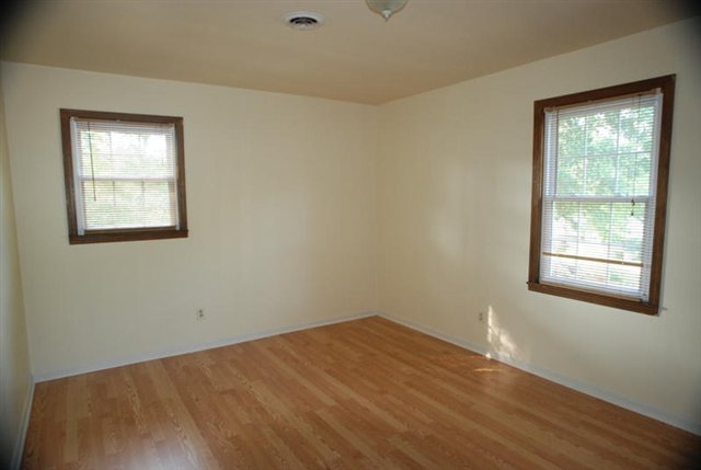 600 Harvey Road Greer, SC 29651 - Photo 6 of 6 Gallery Image 6
