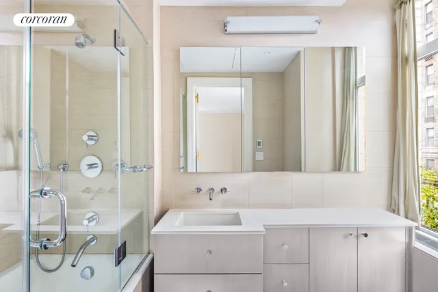 $8,500,000 | 211 Central Park West, Unit 4G | Upper West Side