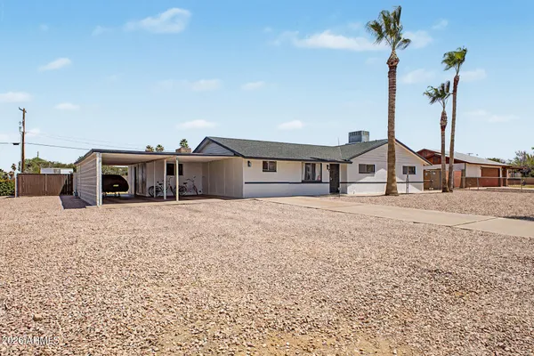$425,000 | 10202 East Jones Avenue, Mesa, AZ 85208