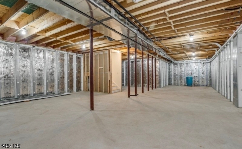 101 Hodge Road Hillsborough, NJ 08844 - Photo 16 of 19 Gallery Image 16
