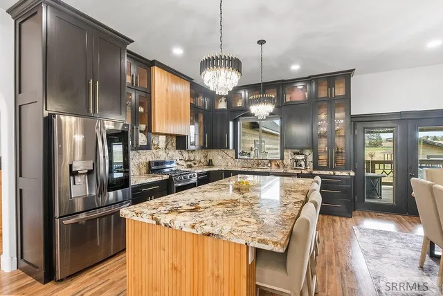 $999,000 | 161 Snake River Drive, American Falls, ID 83211