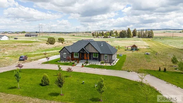 $999,000 | 161 Snake River Drive, American Falls, ID 83211
