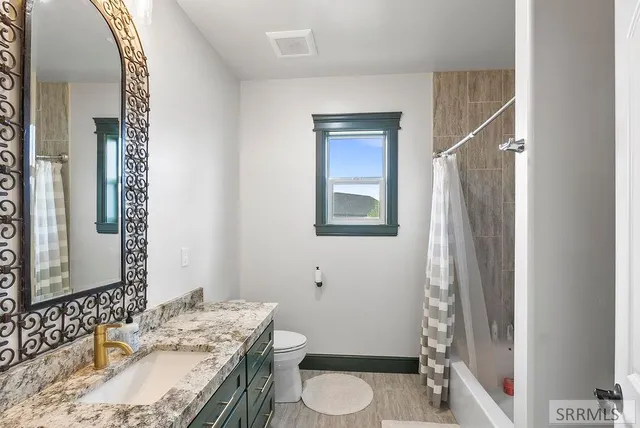 $999,000 | 161 Snake River Drive, American Falls, ID 83211