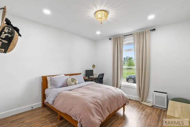 $999,000 | 161 Snake River Drive, American Falls, ID 83211