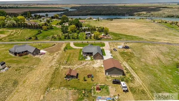 $999,000 | 161 Snake River Drive, American Falls, ID 83211