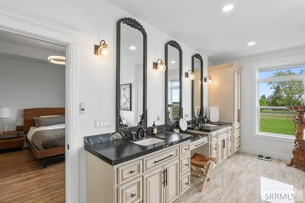 $999,000 | 161 Snake River Drive, American Falls, ID 83211