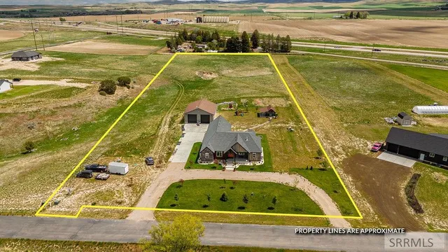 $999,000 | 161 Snake River Drive, American Falls, ID 83211