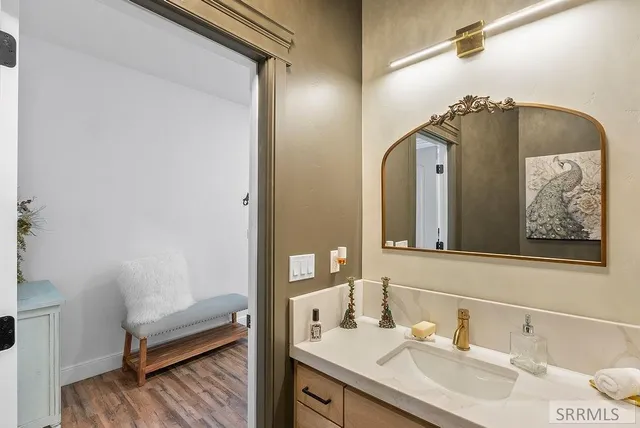 $999,000 | 161 Snake River Drive, American Falls, ID 83211