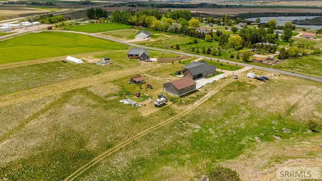 $999,000 | 161 Snake River Drive, American Falls, ID 83211