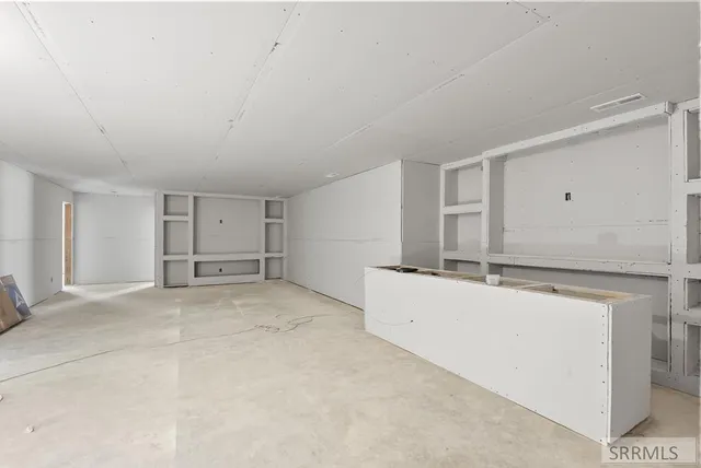 $999,000 | 161 Snake River Drive, American Falls, ID 83211