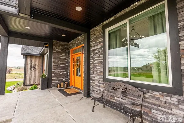 $999,000 | 161 Snake River Drive, American Falls, ID 83211