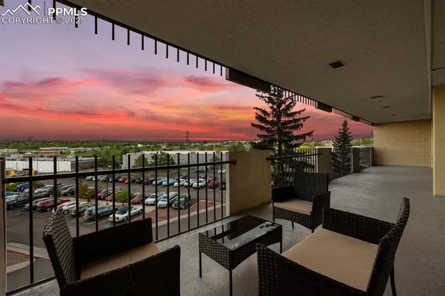 $175,000 | 411 Lakewood Circle, Unit B430, Colorado Springs, CO 80910