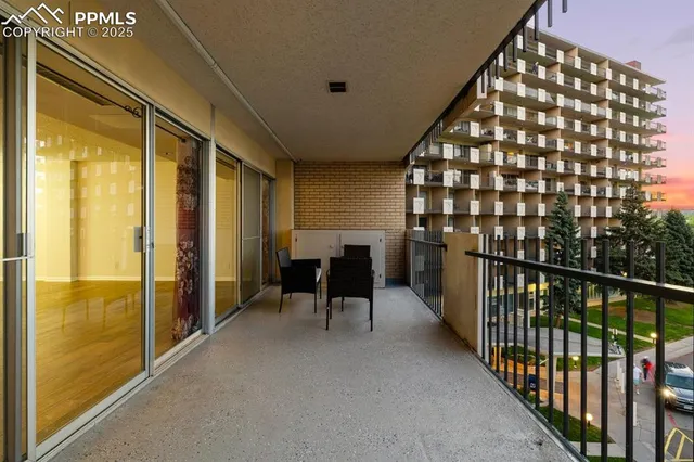 $175,000 | 411 Lakewood Circle, Unit B430, Colorado Springs, CO 80910