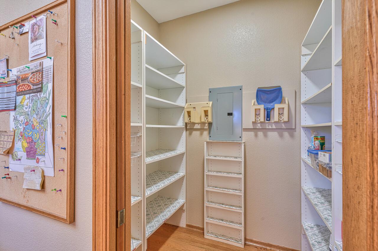 68 San Benancio Road Salinas, CA 93908 - Photo 16 of 62 Gallery Image 16