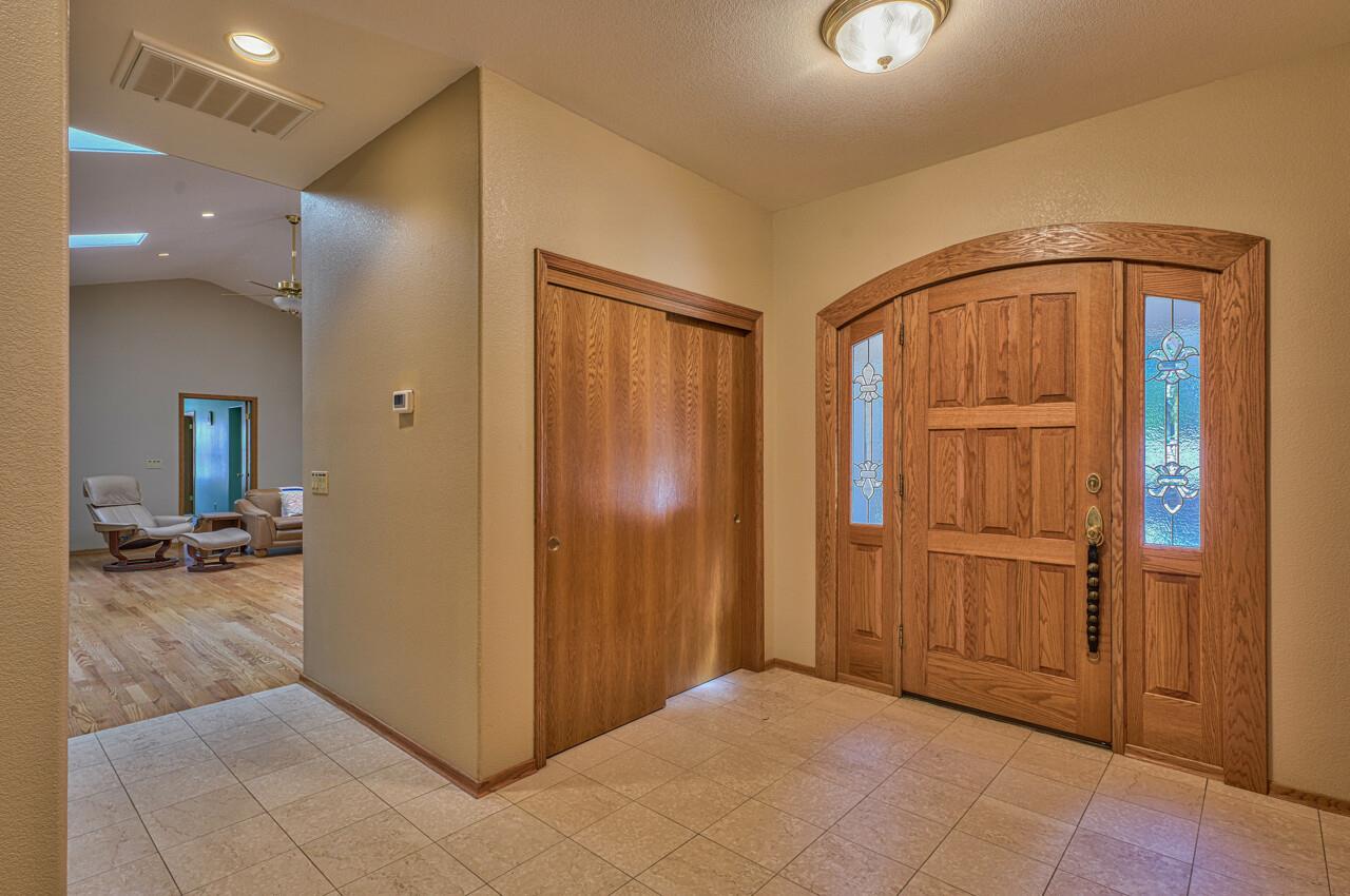 68 San Benancio Road Salinas, CA 93908 - Photo 4 of 62 Gallery Image 4