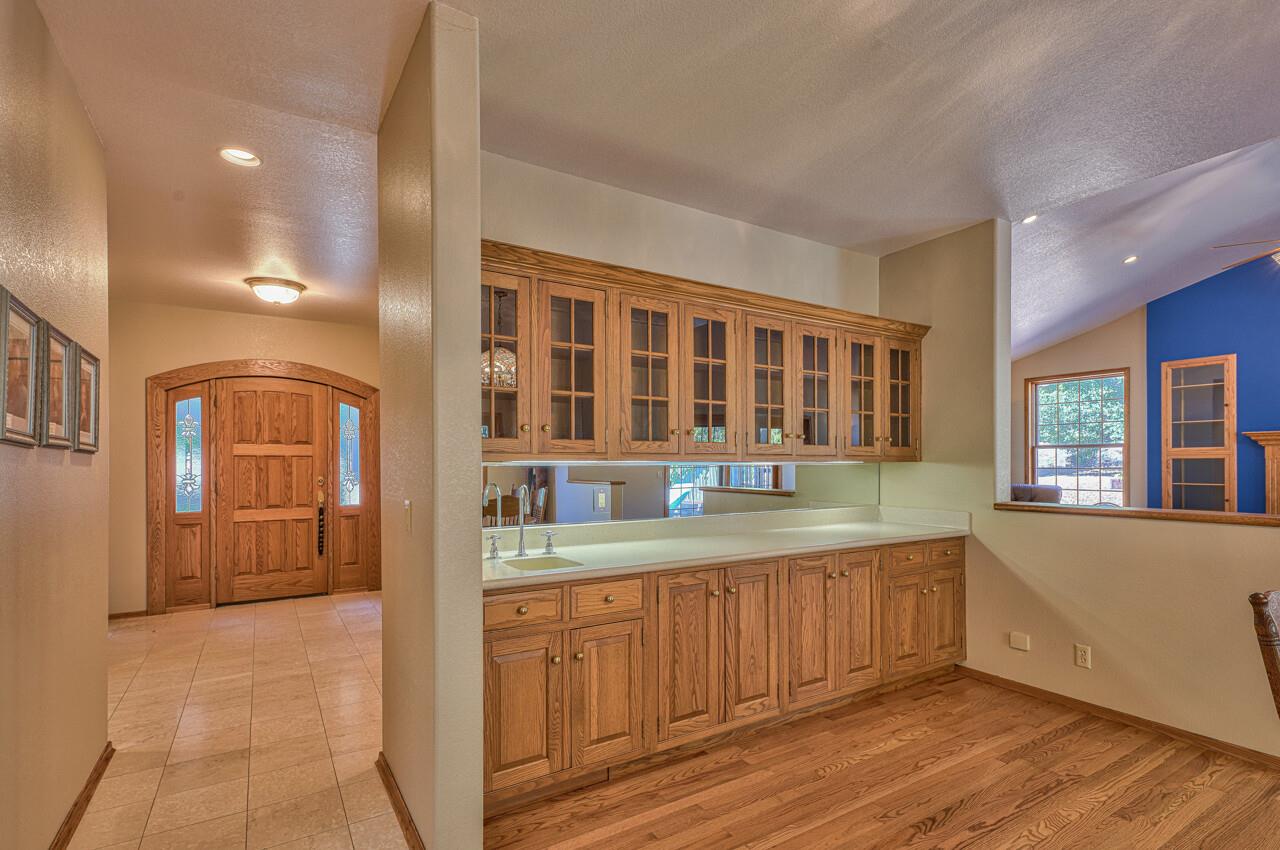 68 San Benancio Road Salinas, CA 93908 - Photo 8 of 62 Gallery Image 8