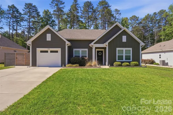 $1,900 | 4524 Mountain Island Drive, Charlotte, NC 28216