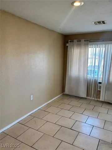 $950 | 1644 Cadillac Lane, Las Vegas, NV 89106