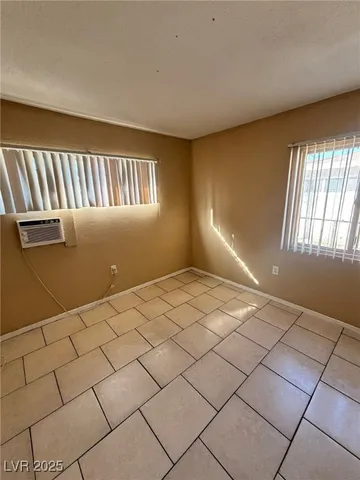 $950 | 1644 Cadillac Lane, Las Vegas, NV 89106