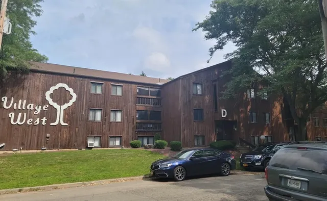 $10,800 | 400 East Main Street, Unit D2, Endicott, NY 13760