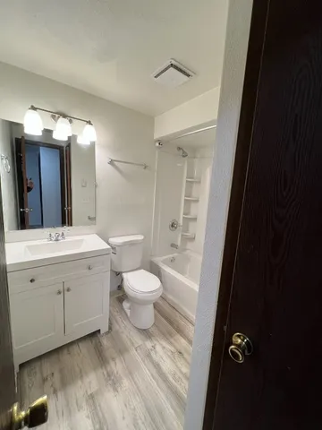 $10,800 | 400 East Main Street, Unit D2, Endicott, NY 13760