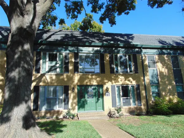 $250,000 | 4816 Amesbury Drive, Unit 227, Dallas, TX 75206