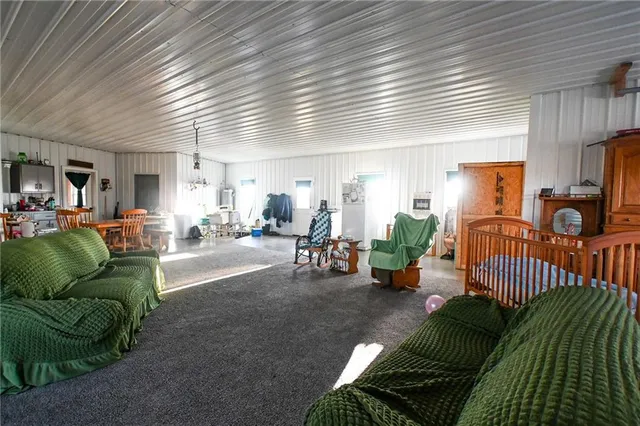 $450,000 | 71 West Y Highway, Lamar, MO 64759