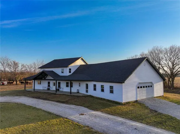 $450,000 | 71 West V Highway, Lamar, MO 64759