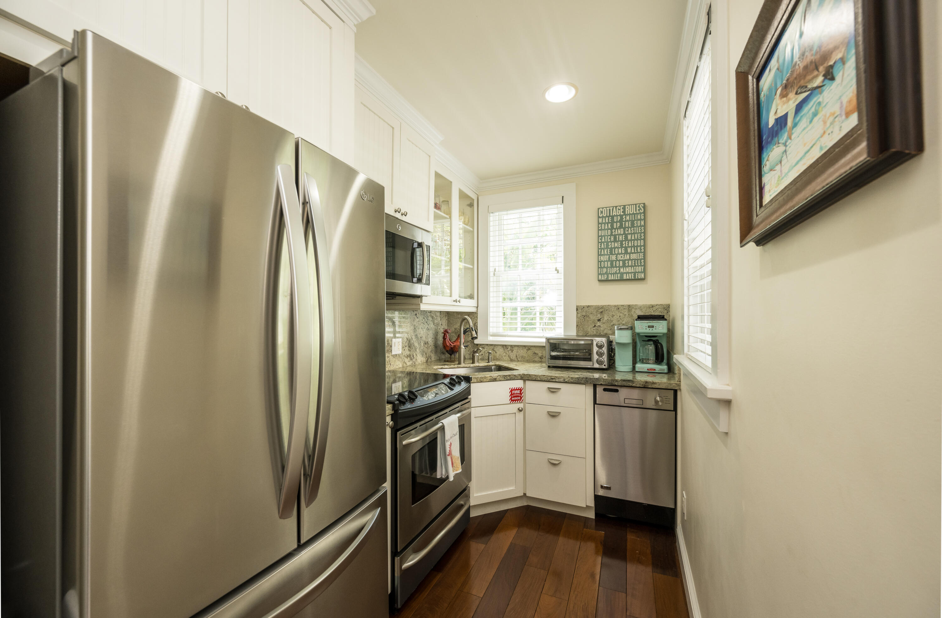 616 Caroline Street, Unit 6 Key West, FL 33040 - Photo 17 of 29 Kitchen